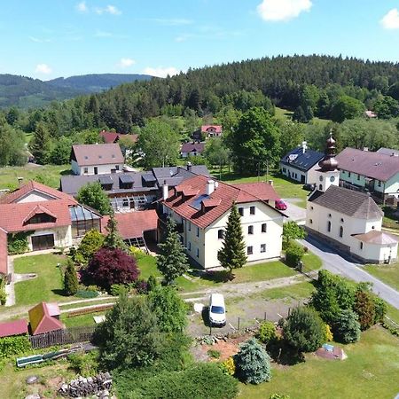 Hotel Pension Červená Kasperske Hory Exteriér fotografie