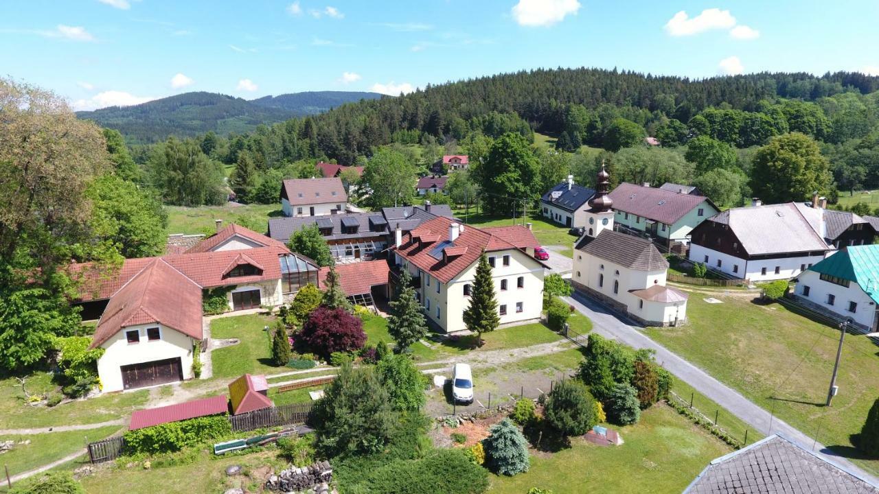 Hotel Pension Červená Kasperske Hory Exteriér fotografie